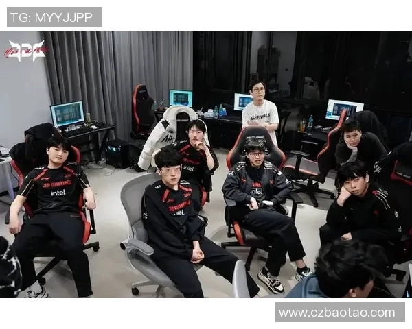 赛后分析JDG与FPX对决节奏及关键时刻回顾S15LOL赛事精彩瞬间 赛后分析JDG与FPX对决节奏及关键时刻回顾S15LOL赛事精彩瞬间